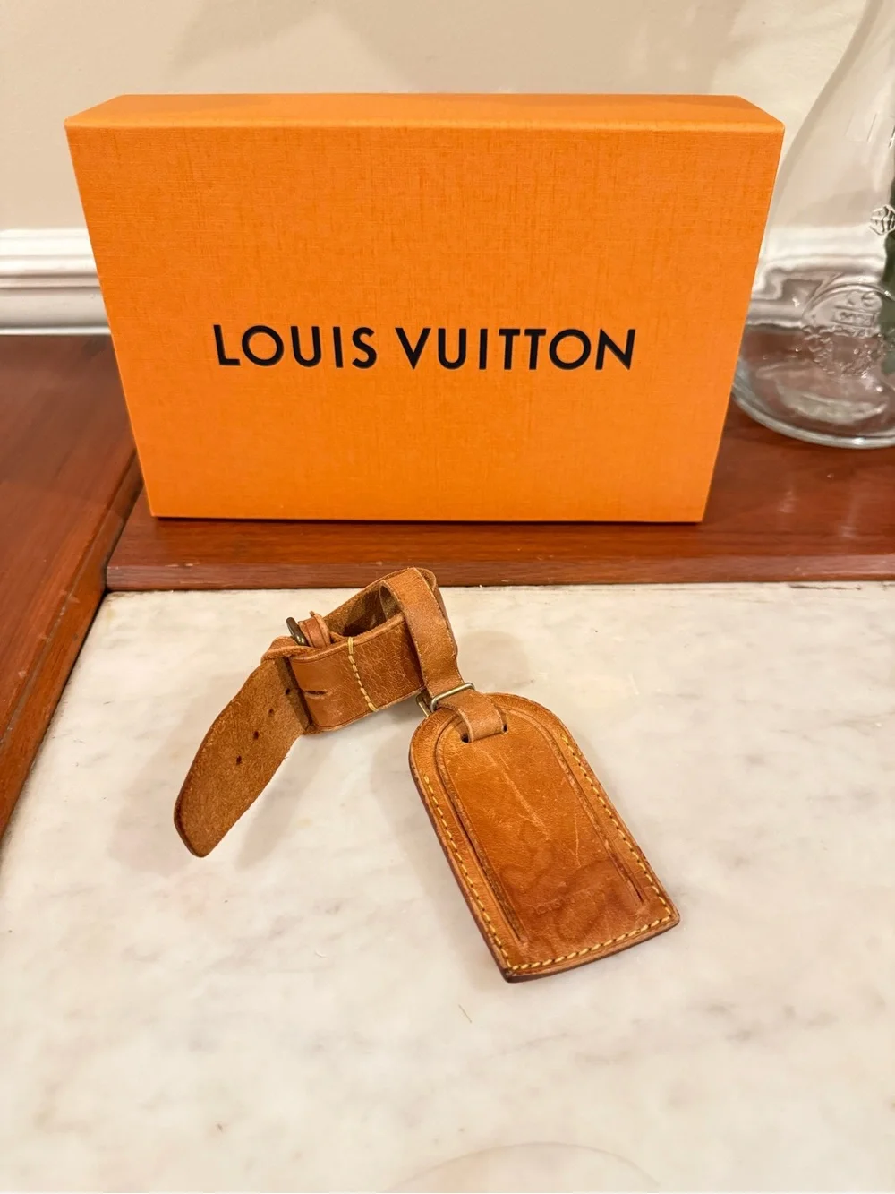 Louis Vuitton Tan Leather Luggage Tag & Strap Set with Gold-Tone Buckle - Picture 2 of 3